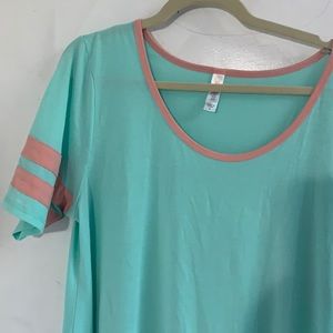 LuLaRoe Perfect Tee XL